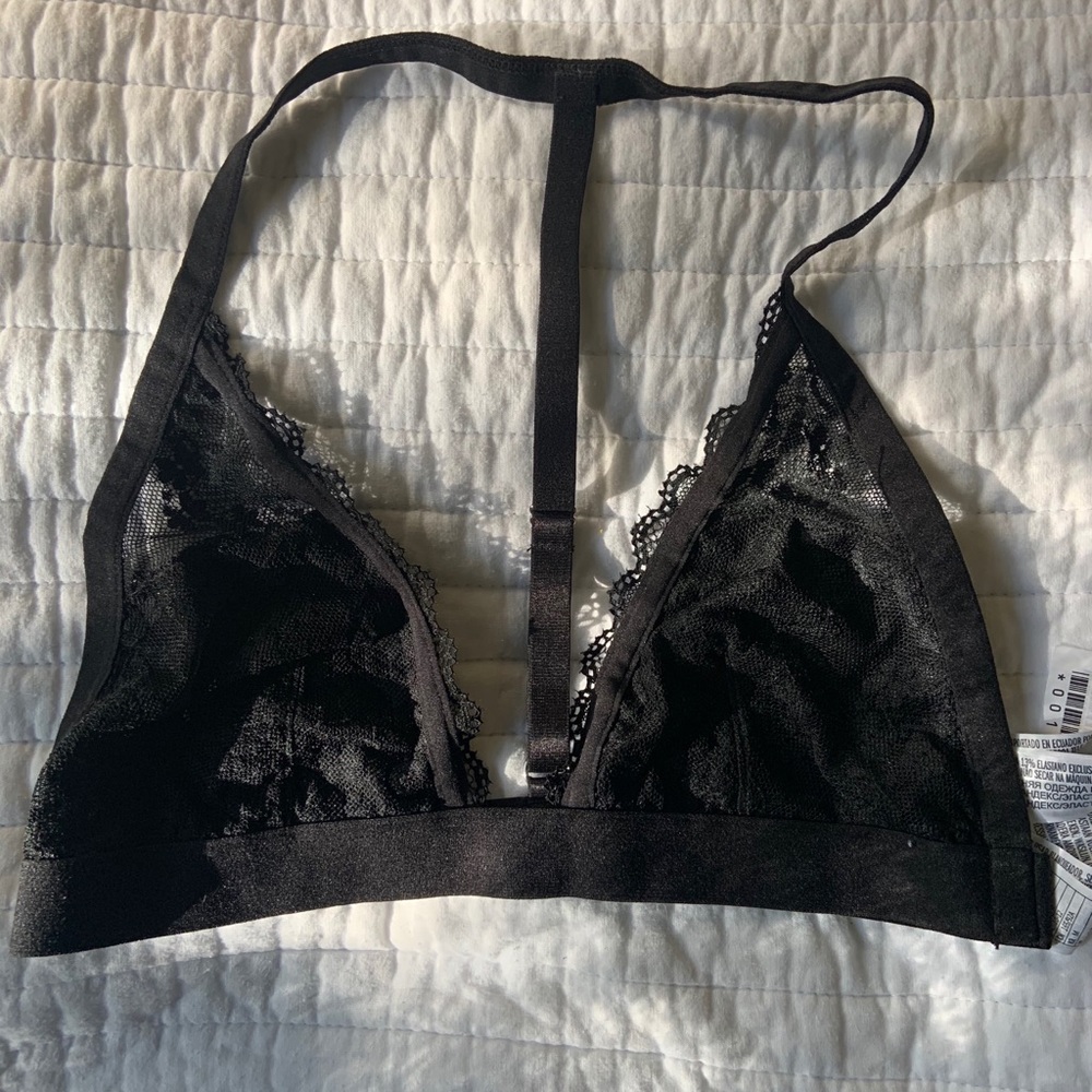 Black Lace Bralet - M